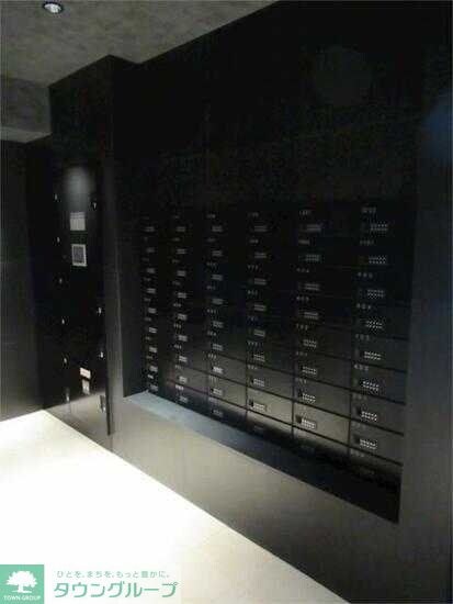 フュージョナル千住緑町の物件内観写真