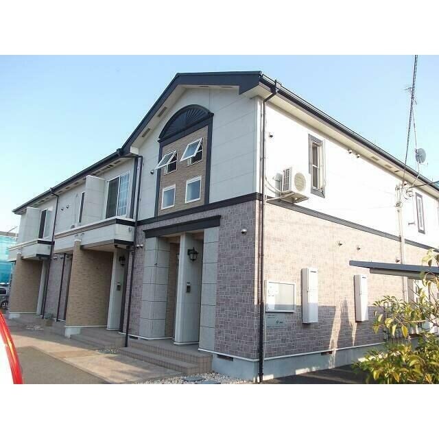 クロスロードの物件外観写真