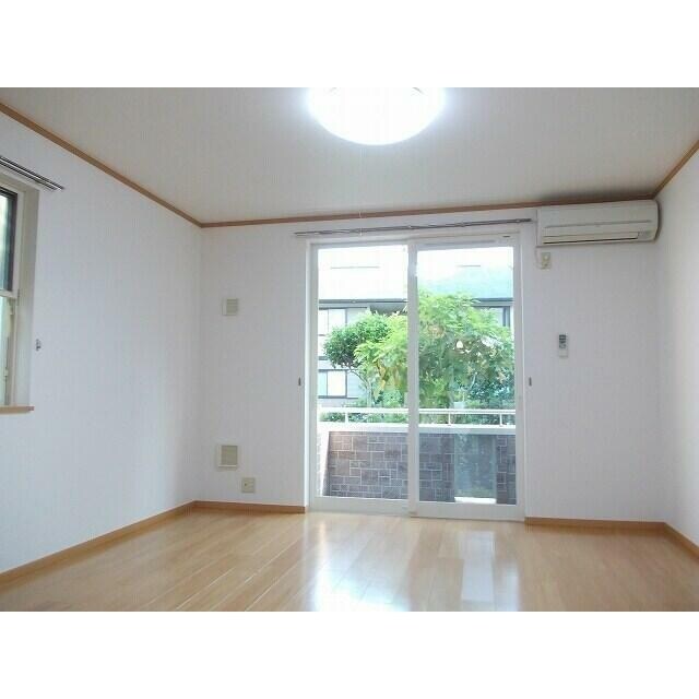 クロスロードの物件内観写真