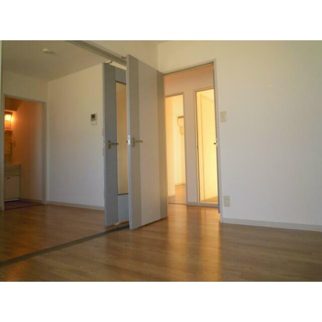 メゾンパークサイドの物件内観写真