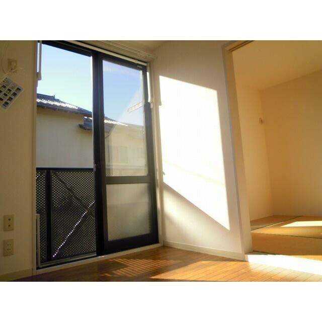 メゾンパークサイドの物件内観写真