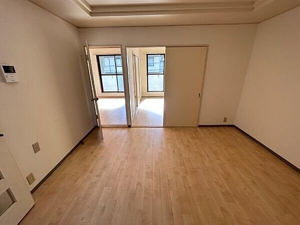 ロイヤルメゾン高森の物件内観写真