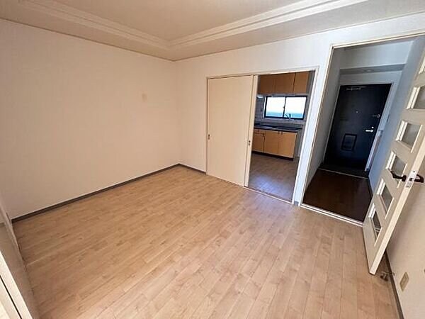 ロイヤルメゾン高森の物件内観写真