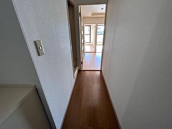 ロイヤルメゾン高森の物件内観写真