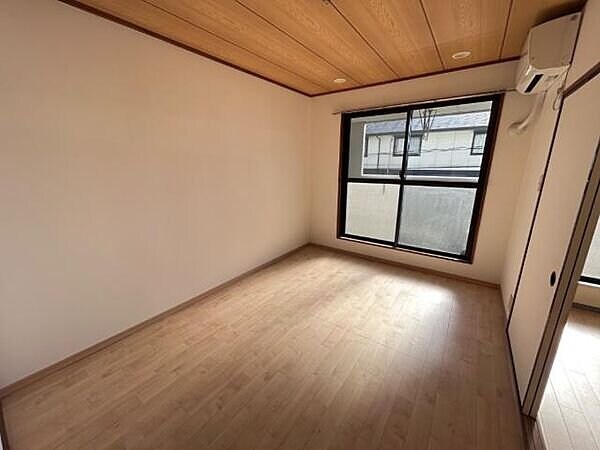 ロイヤルメゾン高森の物件内観写真