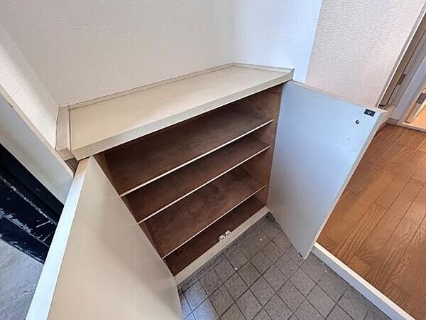 ロイヤルメゾン高森の物件内観写真