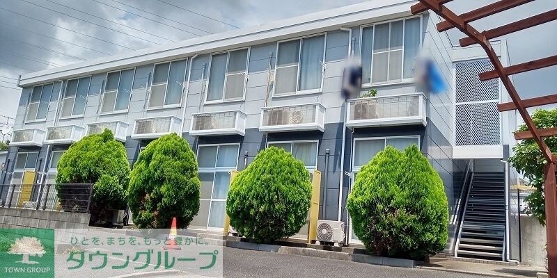 レオパレスエメラルドの物件外観写真