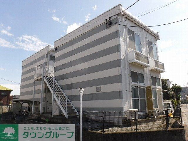 レオパレスエストレージャの物件外観写真