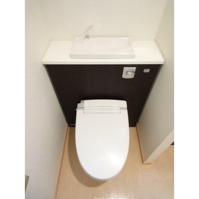 ポンドサイドKの物件内観写真