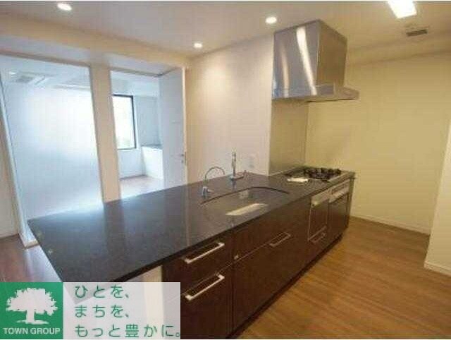 アルティスコート南青山の物件内観写真