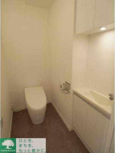 アルティスコート南青山の物件内観写真