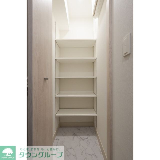 コンフォリア・リヴ豊洲キャナルの物件内観写真