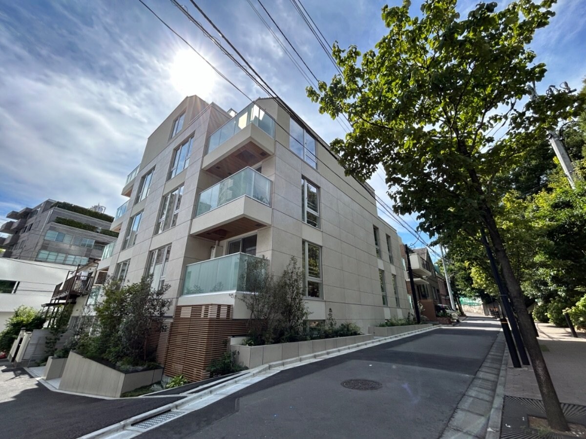 イプセ白金の物件外観写真