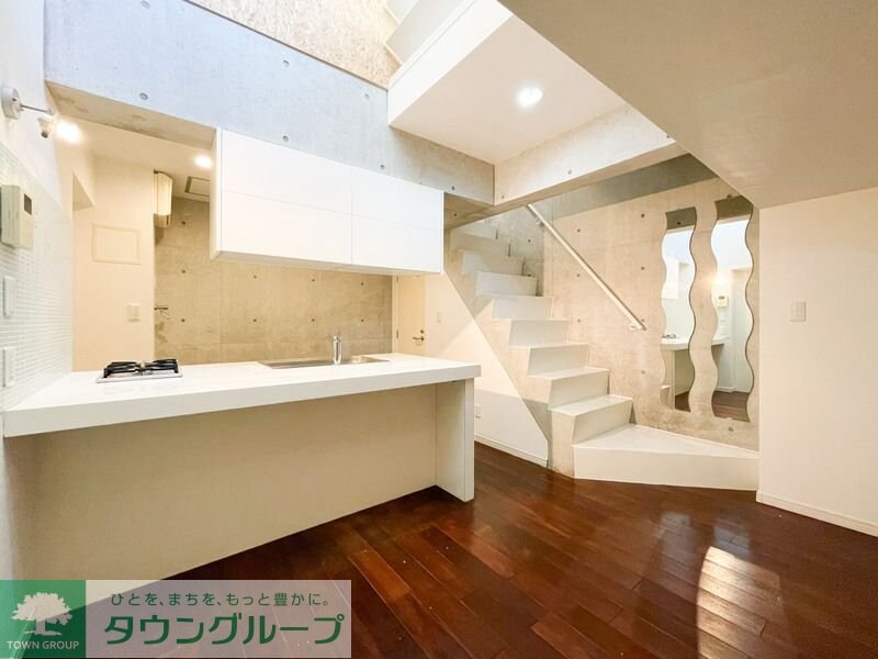 サンフェル神宮前の物件内観写真