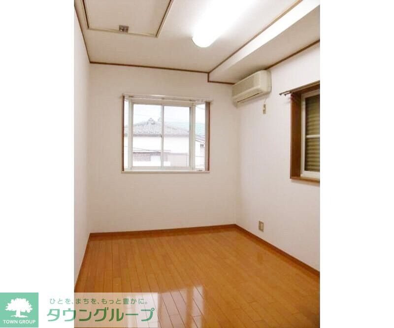 杉並区和泉4丁目貸家の物件内観写真