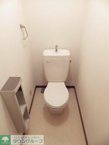 ヴィラ東新宿Aの物件内観写真