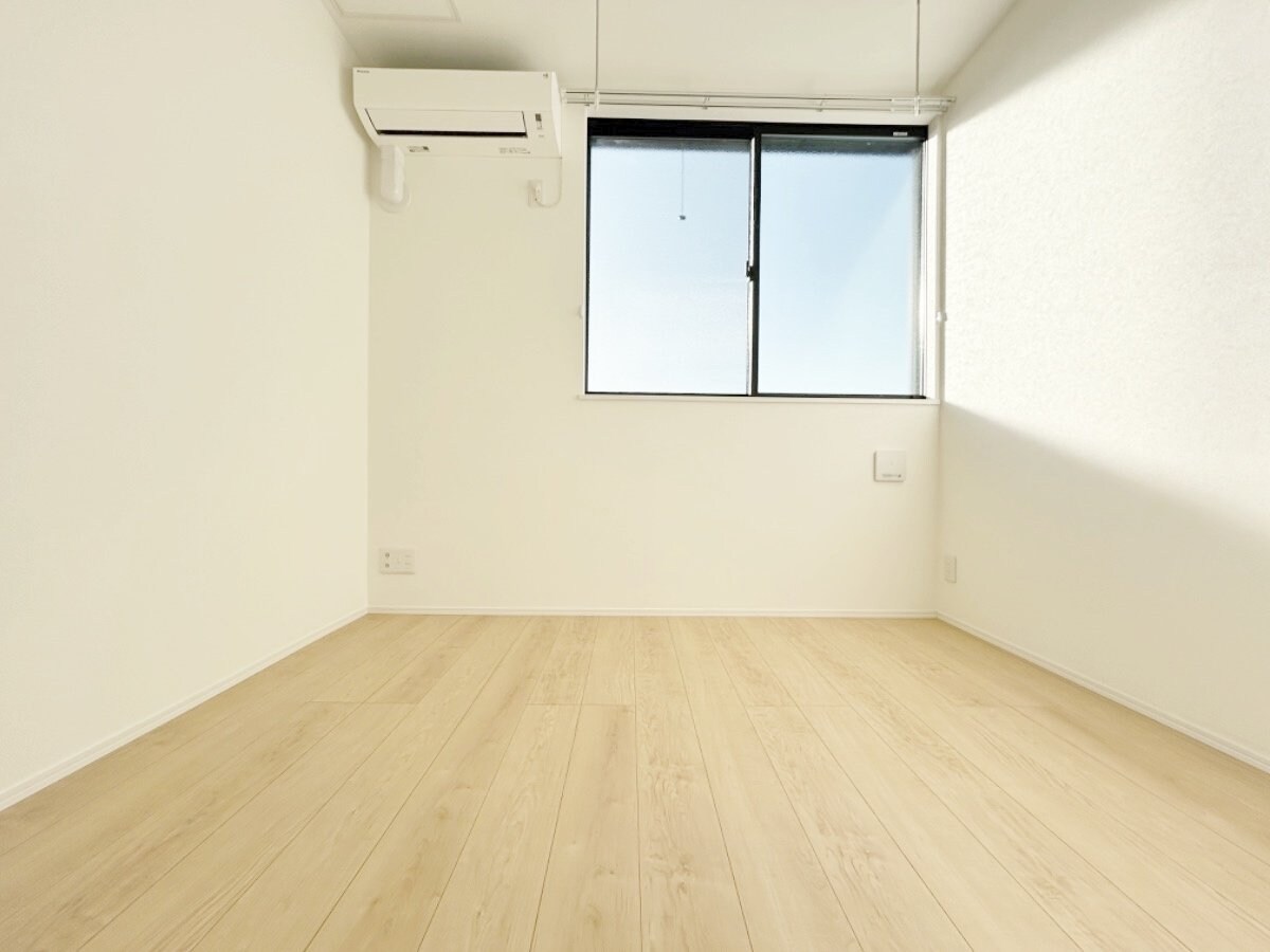 ソルナクレイシア都立大学の物件内観写真