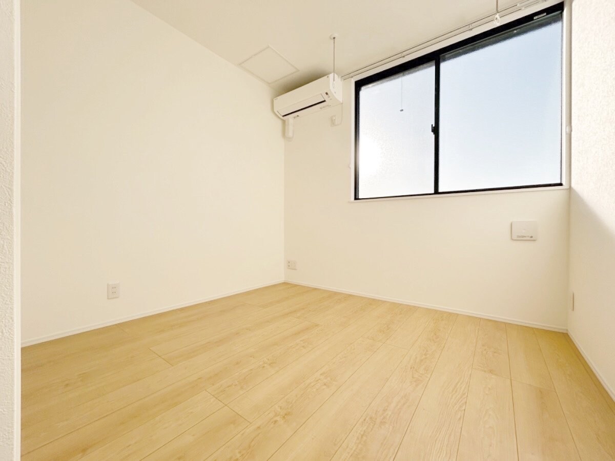 ソルナクレイシア都立大学の物件内観写真