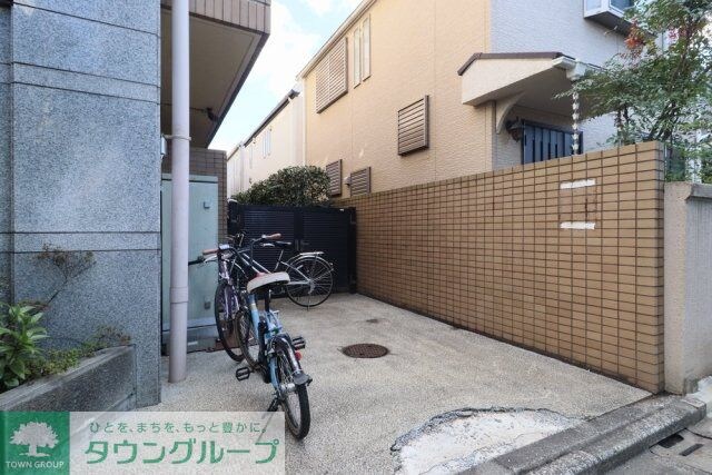 ロイヤルアーバン駒場東大の物件内観写真