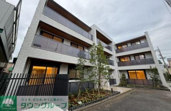 ベレオ三軒茶屋の物件外観写真