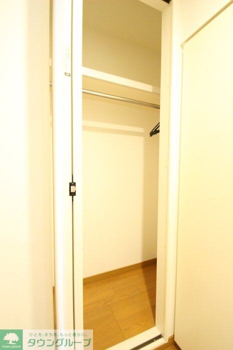 モニュメントスクウェア 弐番館の物件内観写真