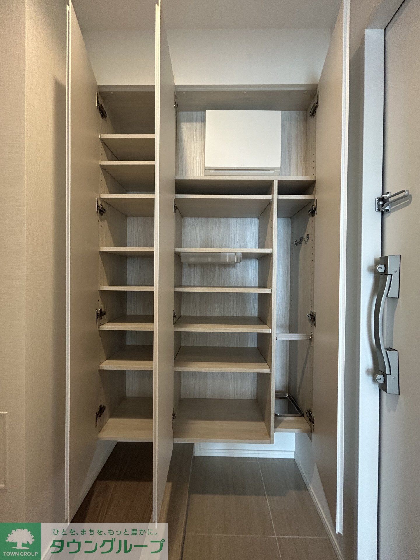 クレストコート旗の台の物件内観写真