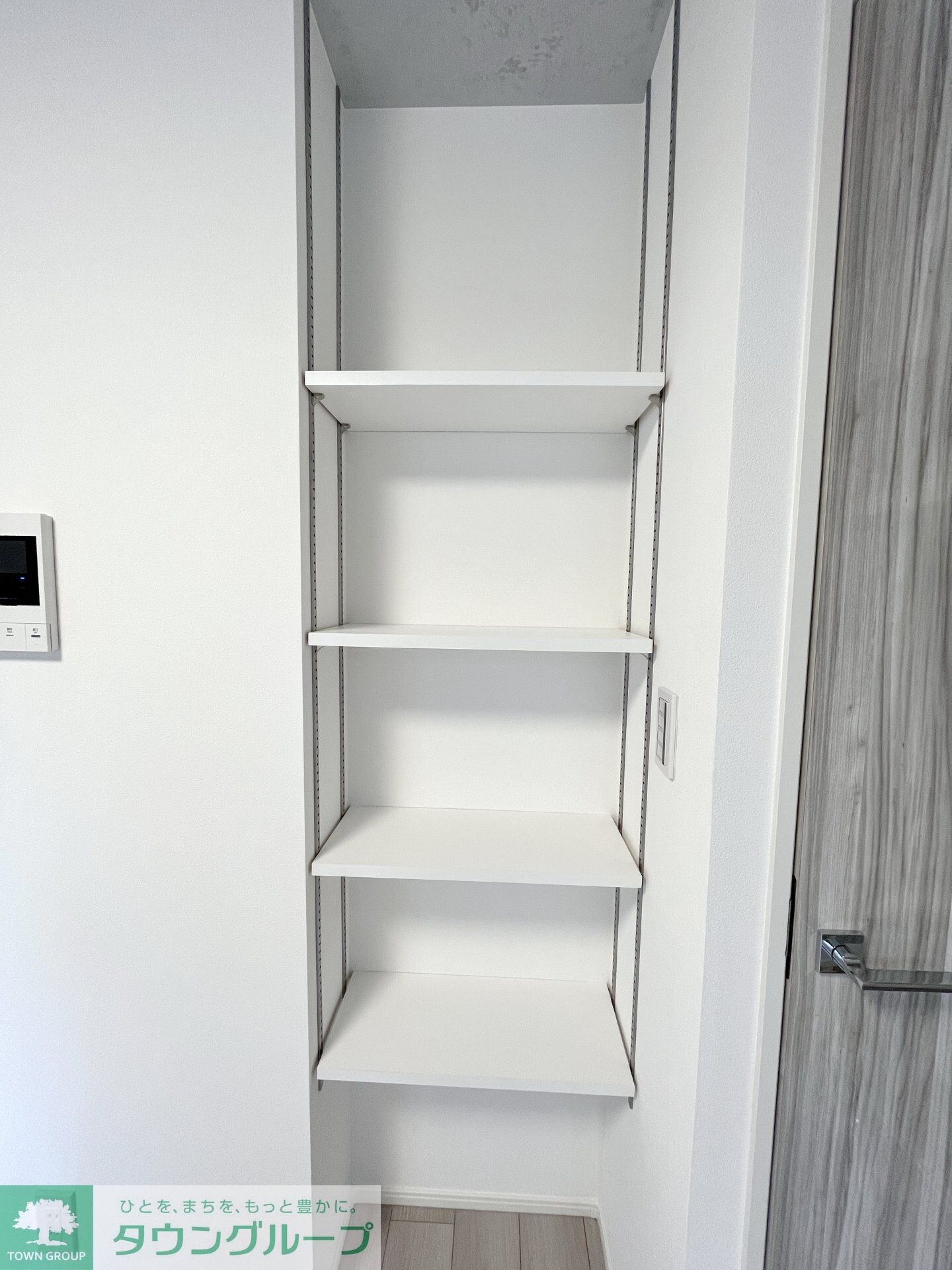 STRIPES 不動前の物件内観写真