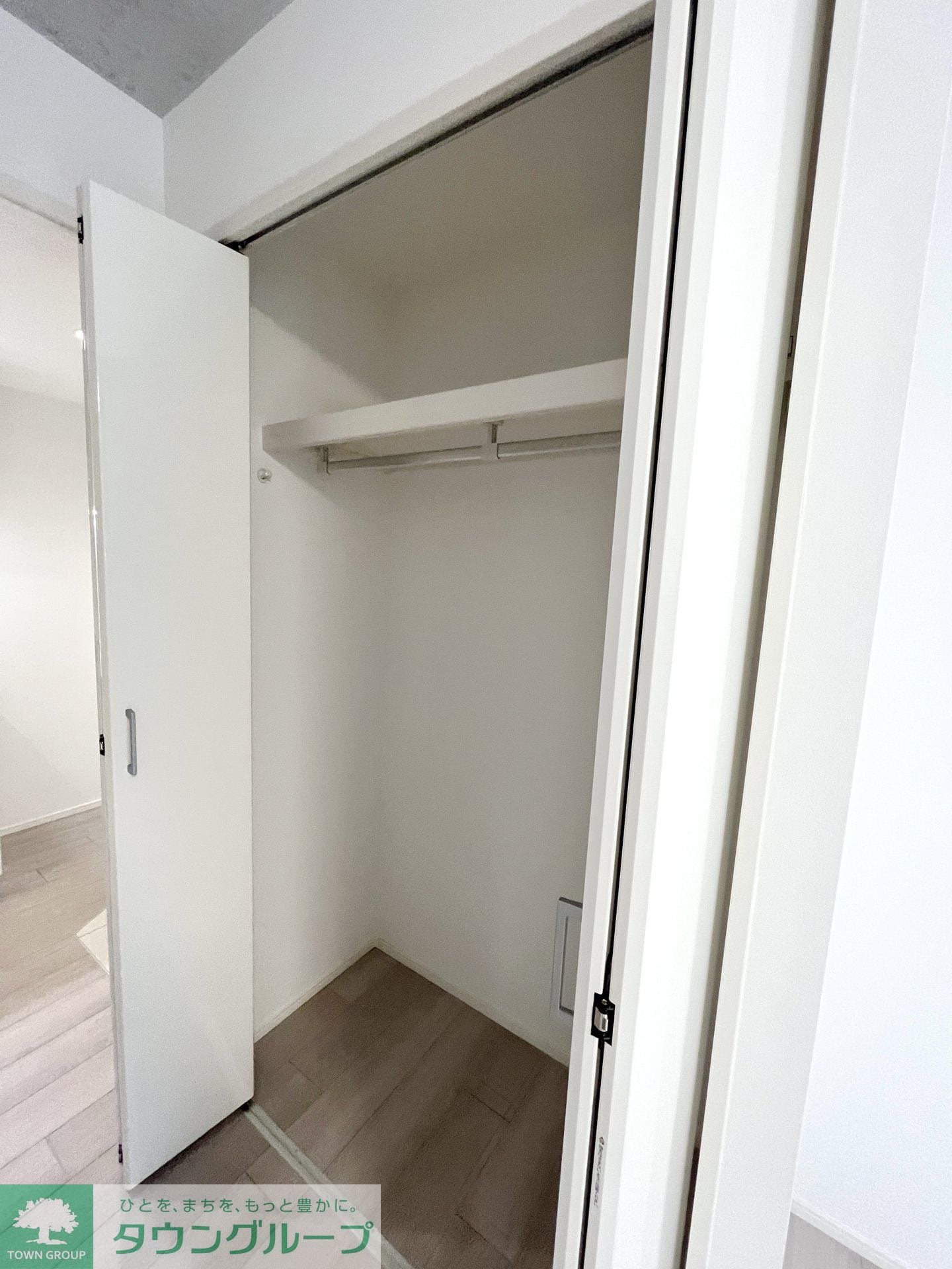 STRIPES 不動前の物件内観写真