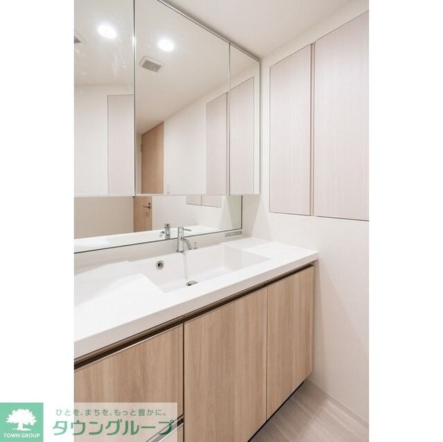 コンフォリア・リヴ板橋の物件内観写真