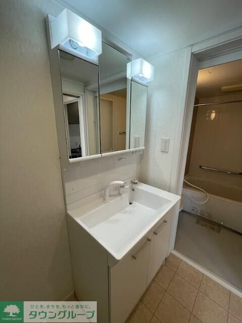 ゼルコーバの物件内観写真