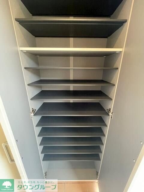 ゼルコーバの物件内観写真