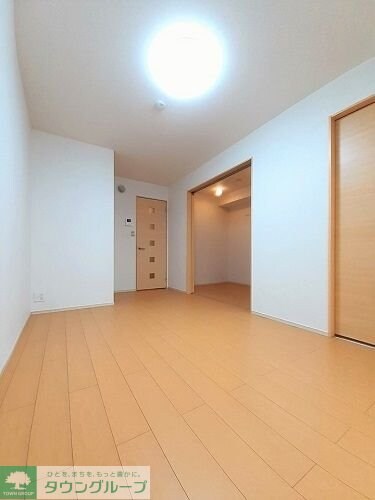 レフィナードソメイB棟の物件内観写真