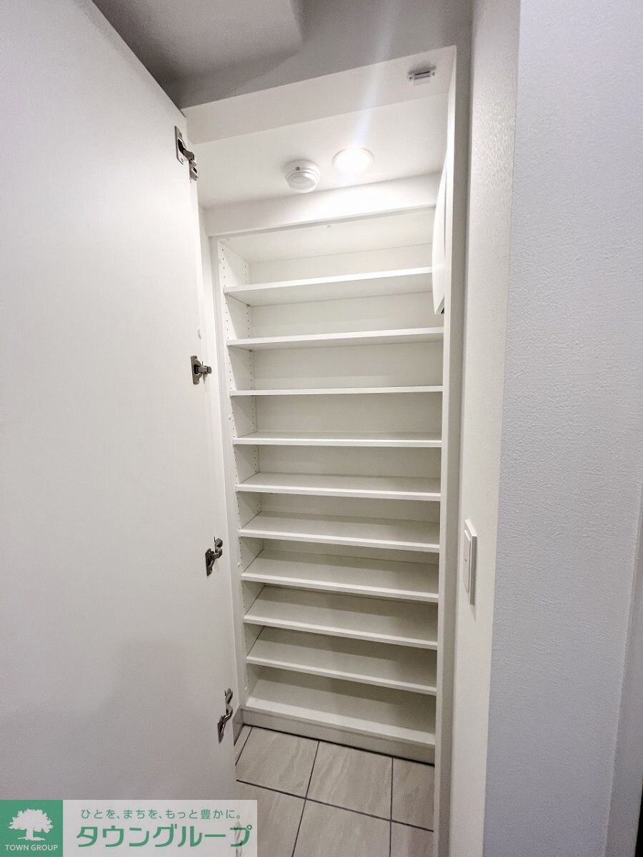 ロイジェント志村坂上の物件内観写真