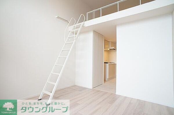 プライムメゾン早稲田通りの物件内観写真