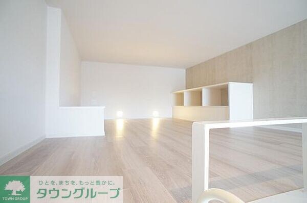 プライムメゾン早稲田通りの物件内観写真