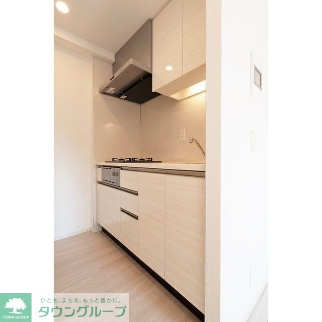 コンフォリア東新宿の物件内観写真