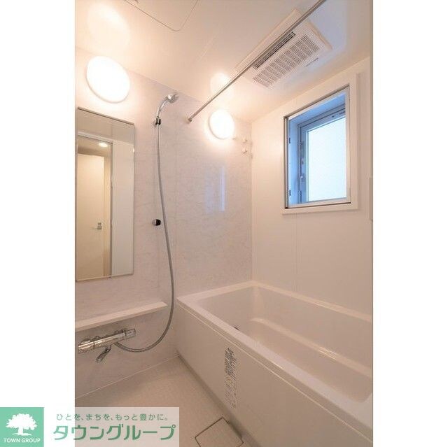 コンフォリア東新宿の物件内観写真