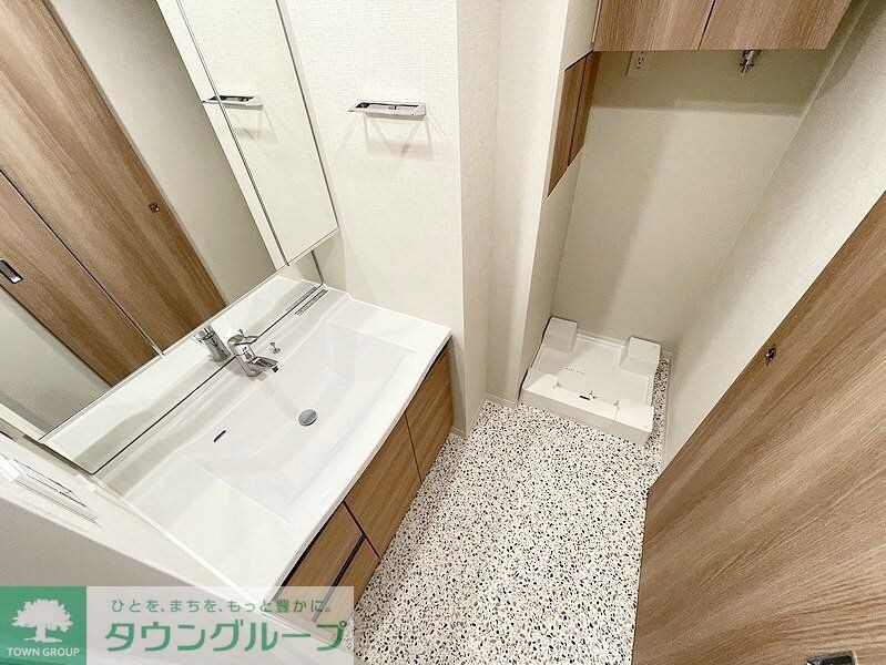 市谷台町坂フロントの物件内観写真