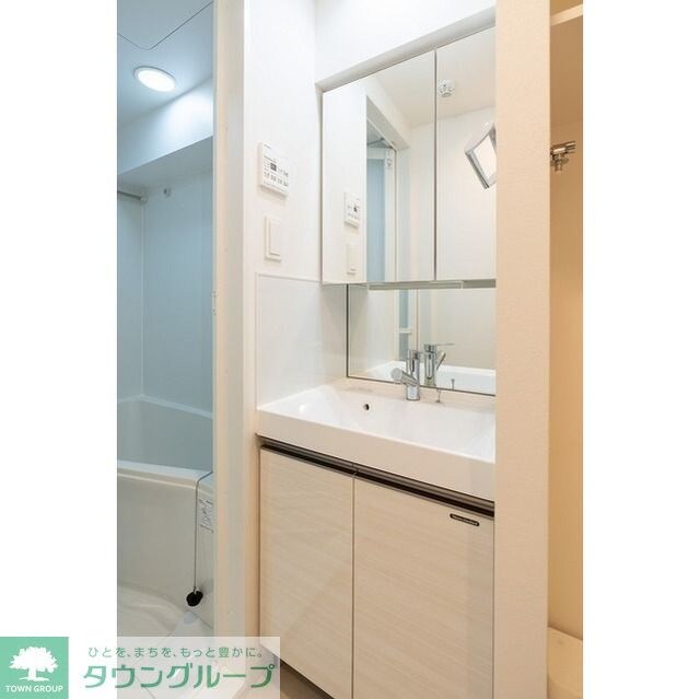 コンフォリア・リヴ新中野SOUTHの物件内観写真