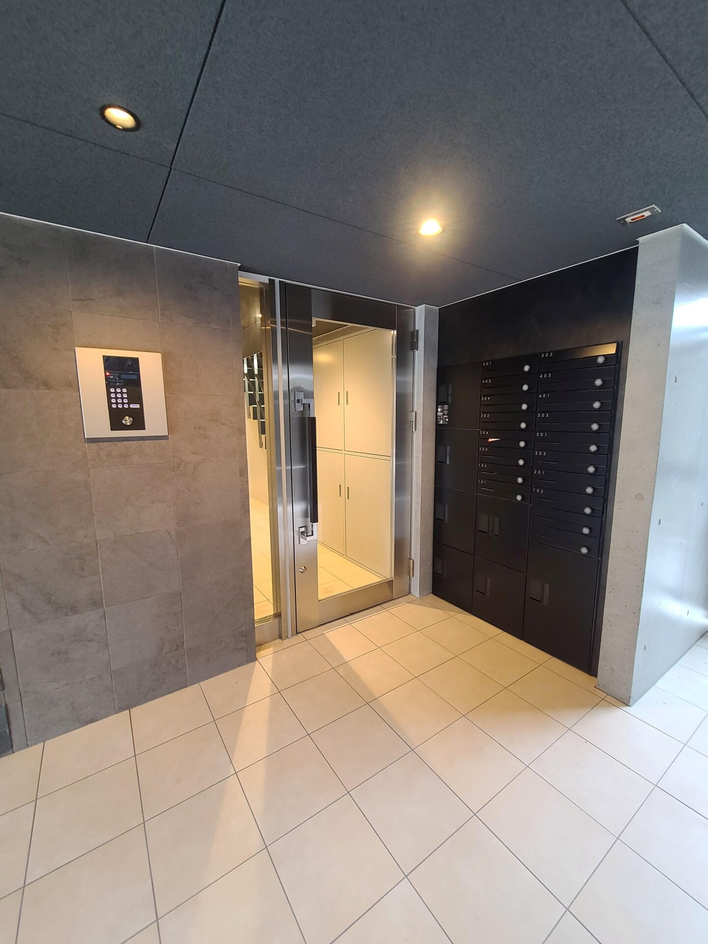 ウェルスクエア高井戸東の物件内観写真