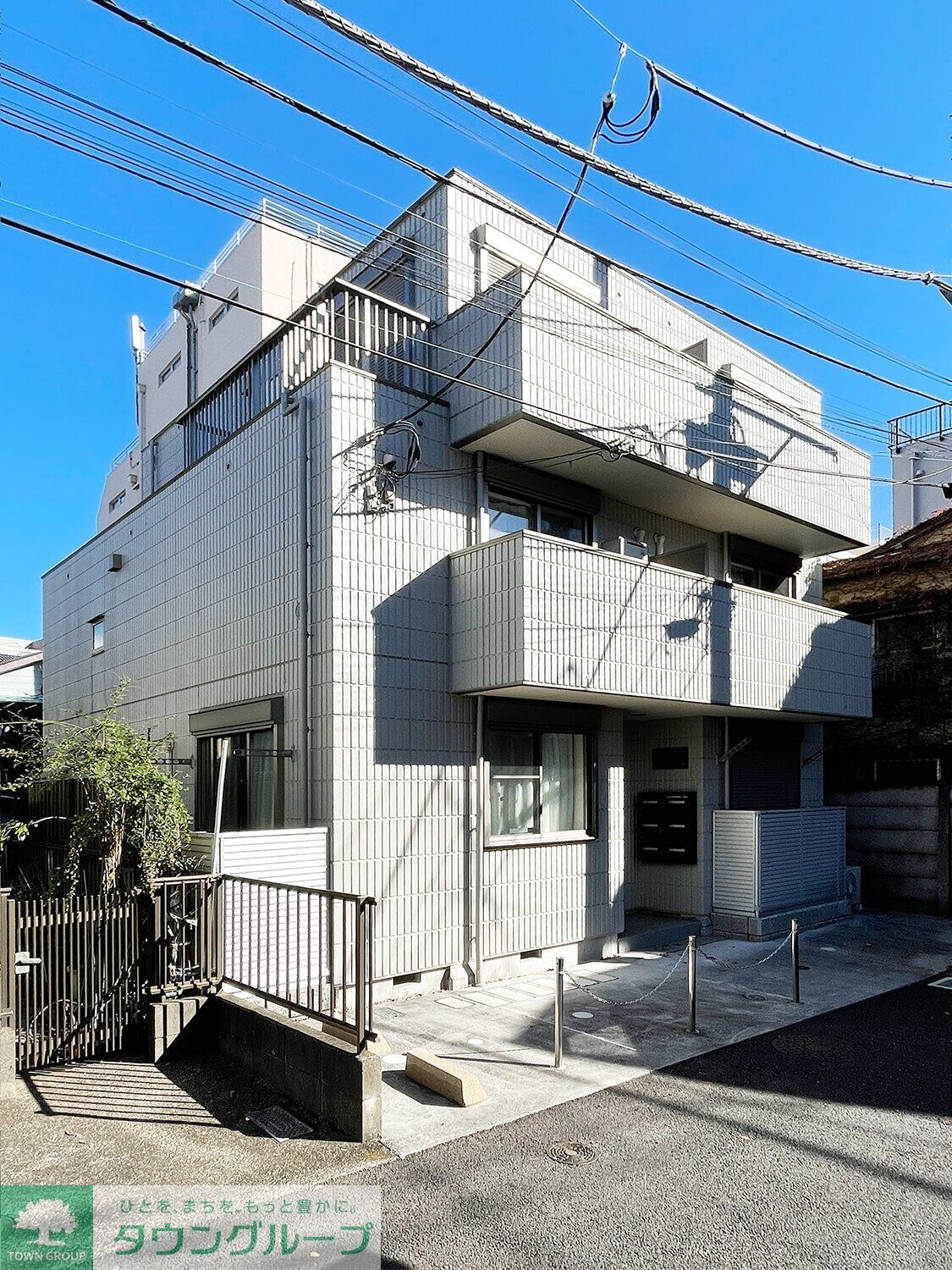 アーバンメゾン四谷若葉の物件外観写真