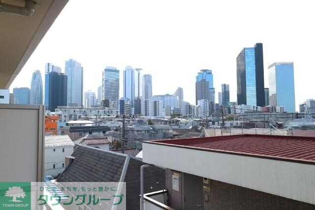 ダン・ラベニール北新宿の物件内観写真