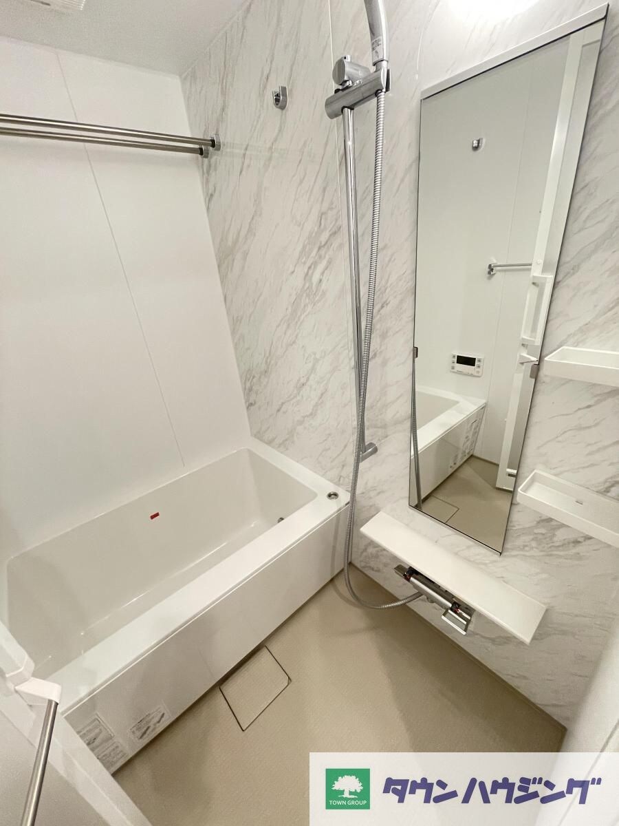 ザ・パークハビオSOHO代々木公園の物件内観写真