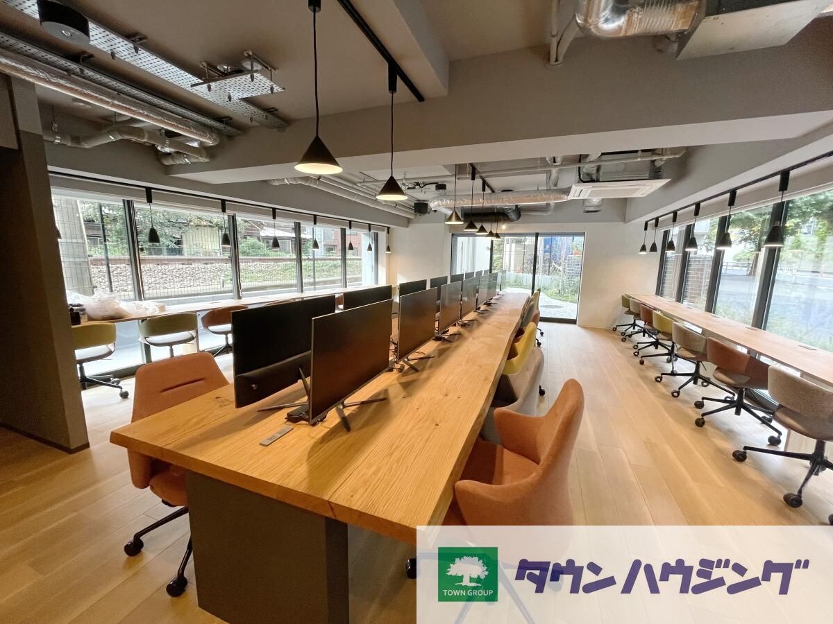 ザ・パークハビオSOHO代々木公園の物件内観写真