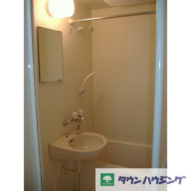 ビイルーム新宿(ビイルームシンジュク)の物件内観写真