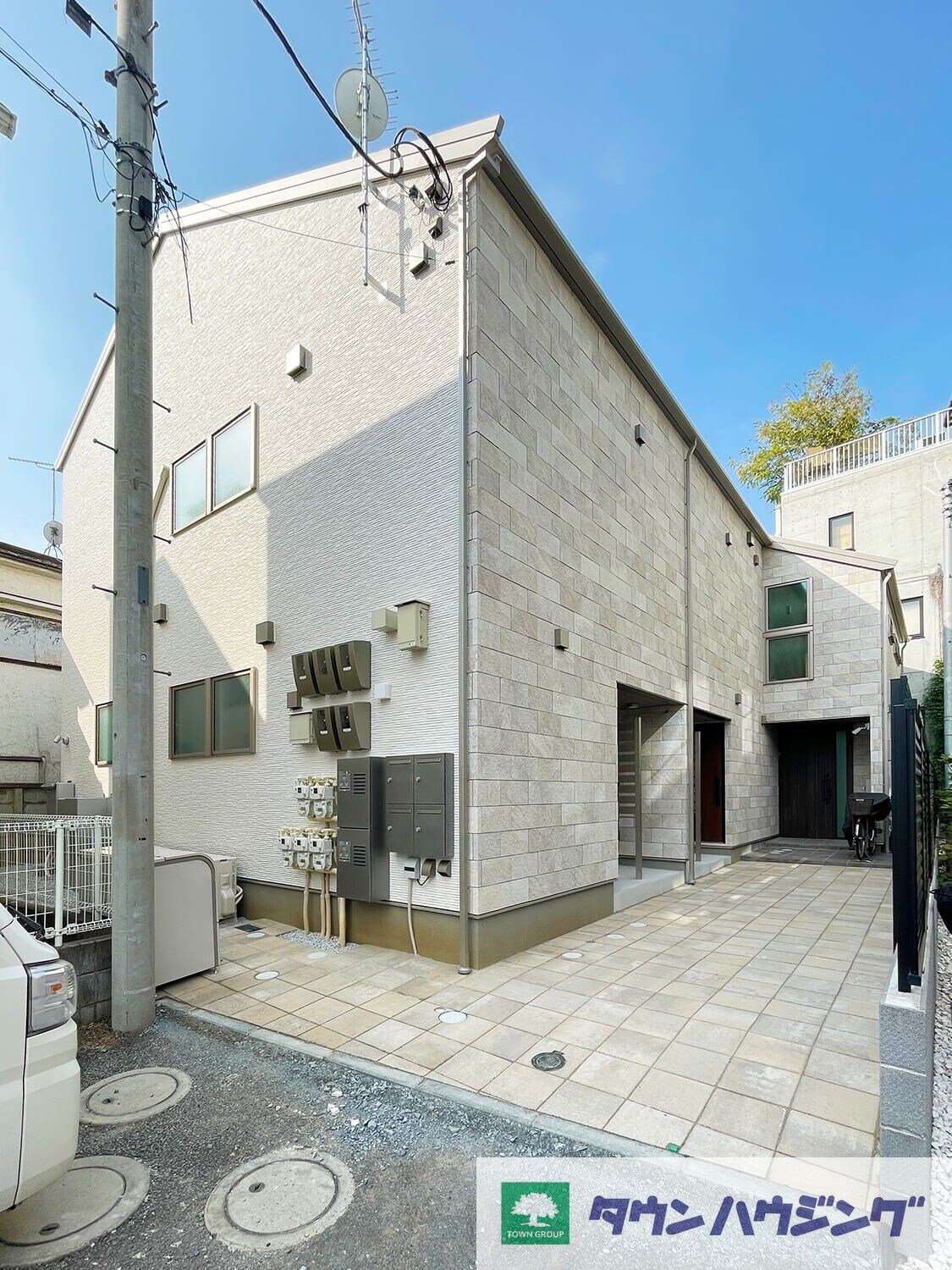 ベルク四谷大京町の物件外観写真