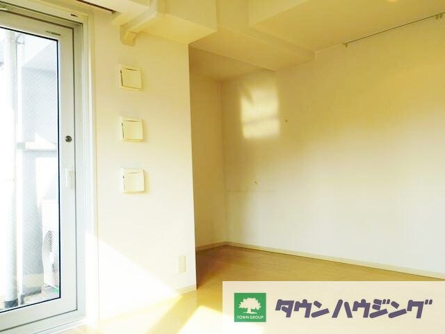 コスモリード新宿余丁町の物件内観写真