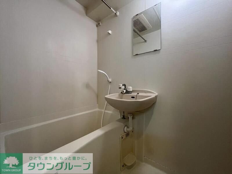 BluRock新宿河田町の物件内観写真