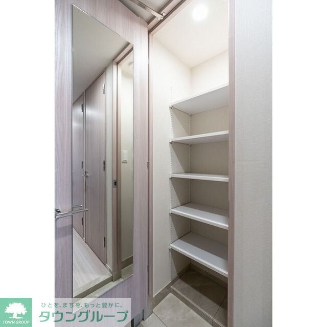 コンフォリア・リヴ東中野の物件内観写真