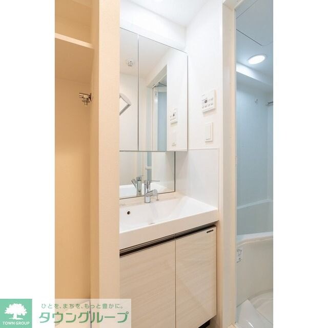 コンフォリア・リヴ新中野SOUTHの物件内観写真